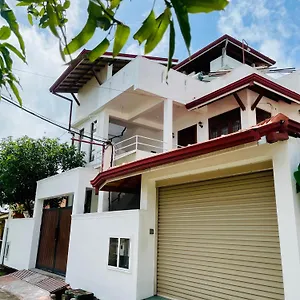  Guest house & Surf Sri Lanka